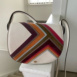 Beautiful Tory Burch crossbody Saddlebag. Robinson